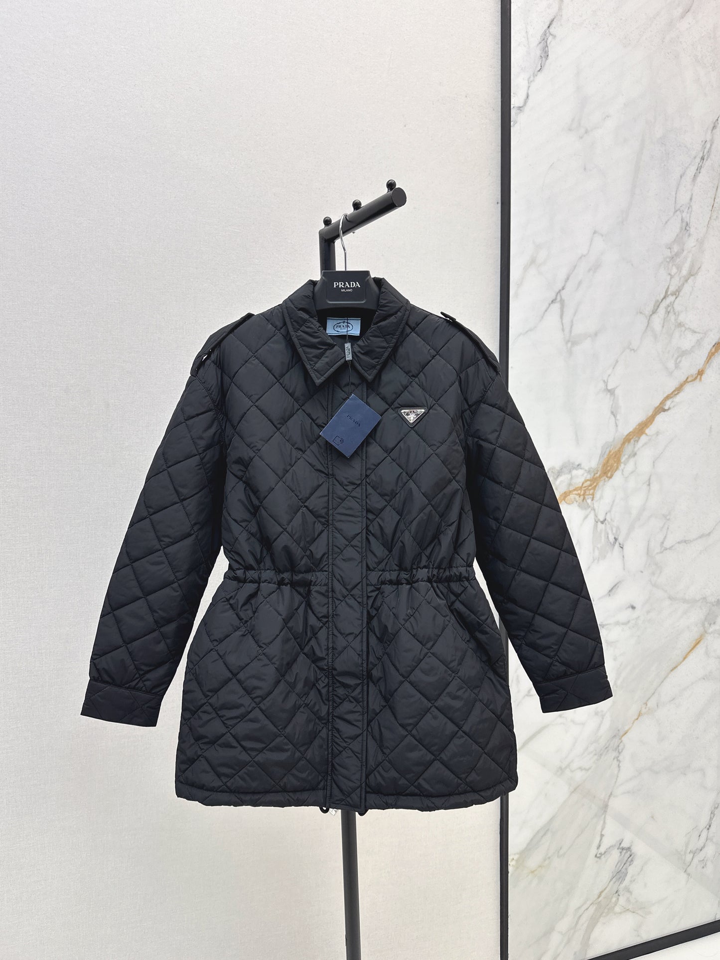 The latest double-sided diamond shaped quilted cotton jacket for autumn and winter